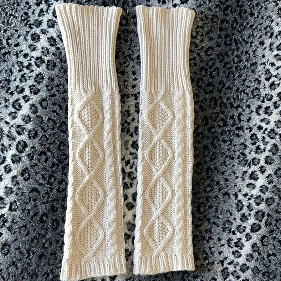 Cream Cable Knit Leg Warmers - Picture 1 of 3